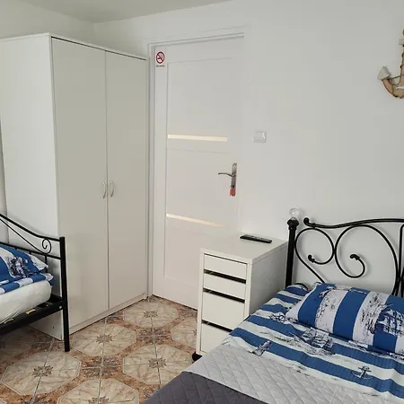 Goscinne Galeon Maison d'hôtes Darłowo